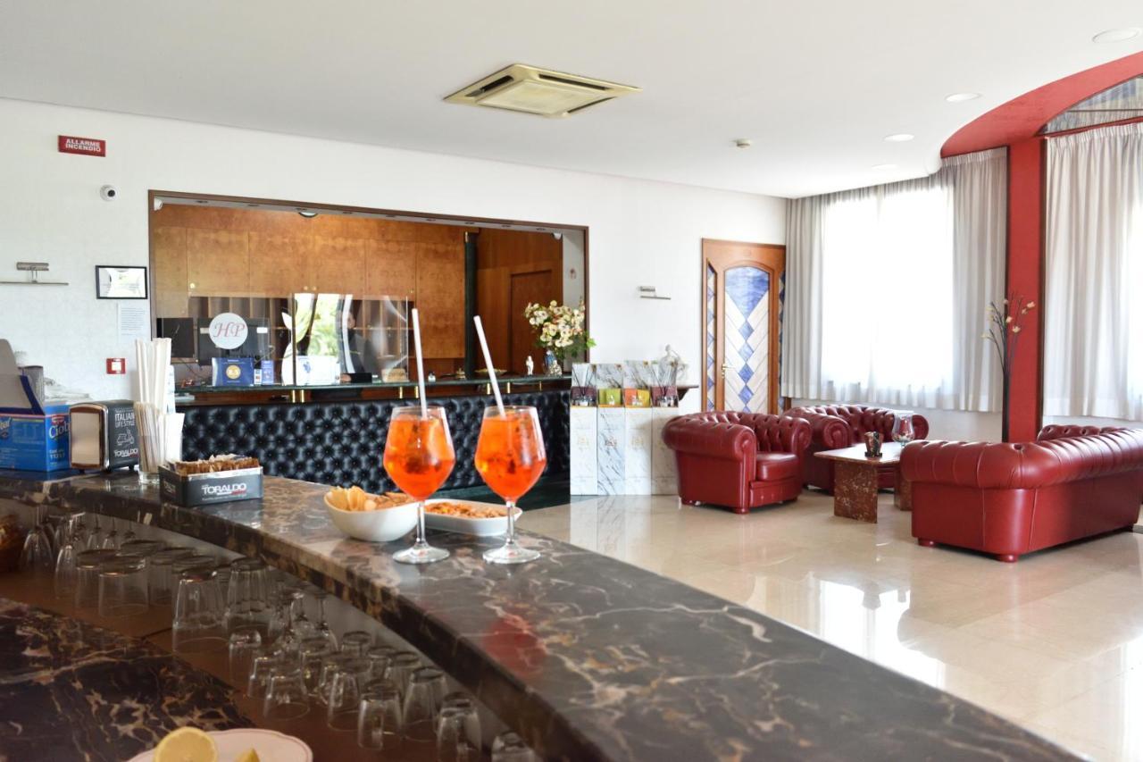 Hotel Paradiso Lago Patria Εξωτερικό φωτογραφία